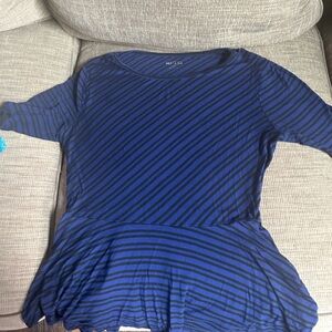 Flare top. Blue and black. Petite mediumm